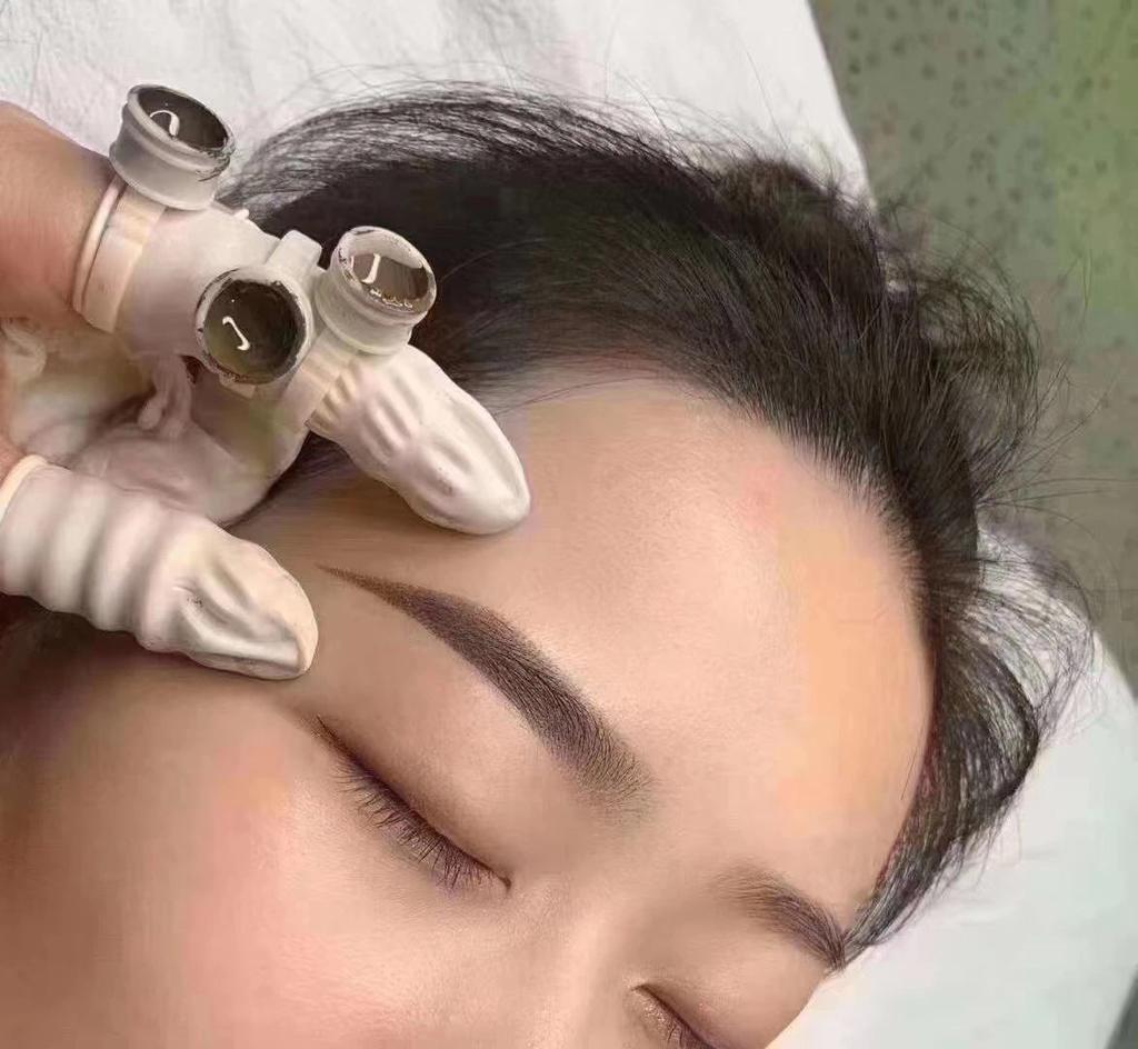 Embroidery 粉雾妆感眉